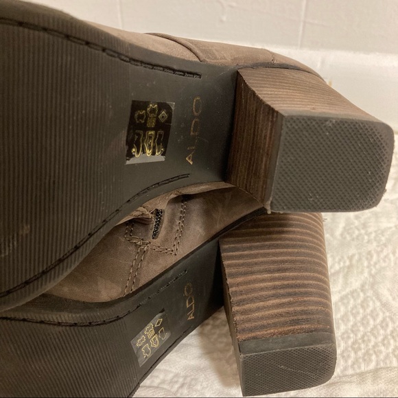 ALDO leather ankle heel bootie button fold over almond shape toe size 8 - Picture 7 of 13